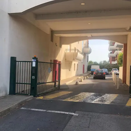 Avec Parking Appartamento